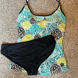 Women's Floral Swim Set - Black and Blue